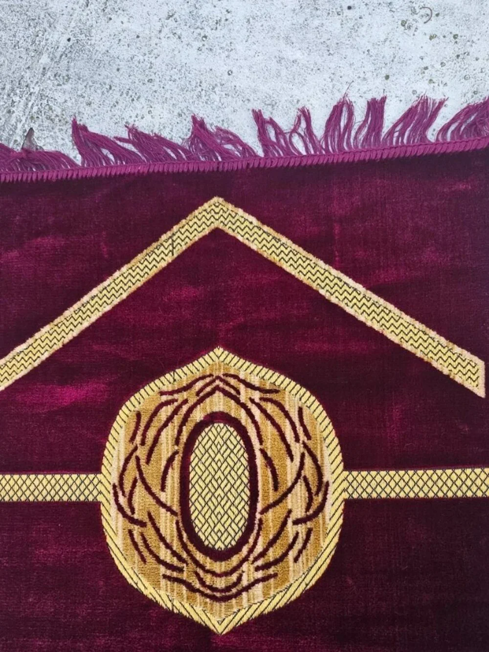 Prayer Rug Musalah Jai Namaz Burgundy Velvet Luxury Religious Islamic Rug - Picture 10 of 11